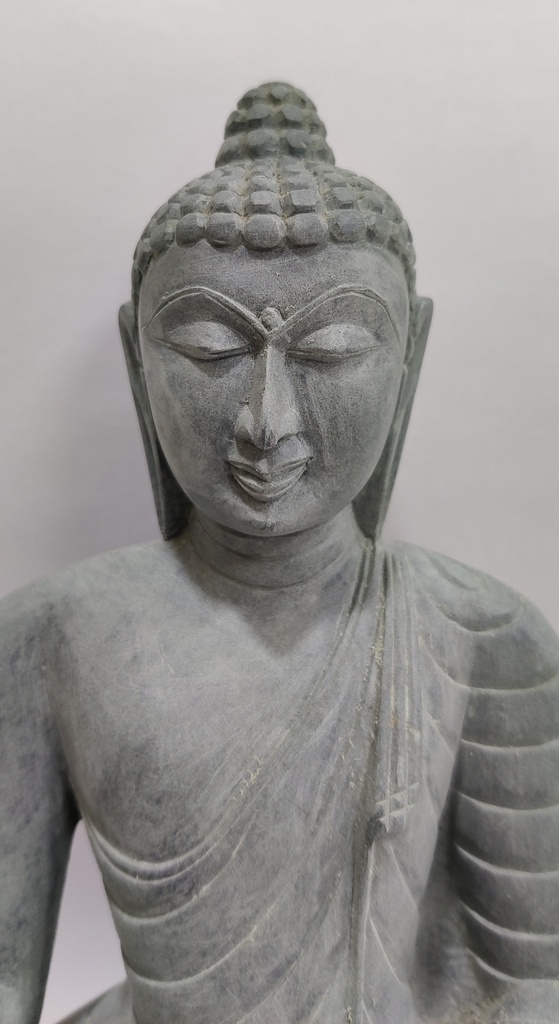 White Budhha Sculpture ( Bhumisparsh Mudra)