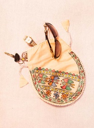 [SG/GP/MPOS/03] Beige Hand painted Madhubani potli bag for weddings and occasions                                 **MADE TO ORDER**